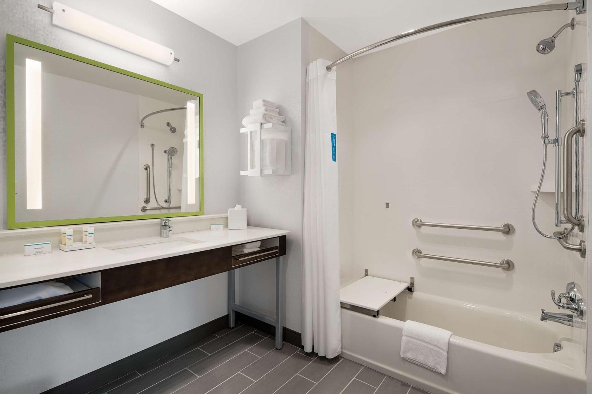 Hampton Inn & Suites Raleigh Midtown, Nc Ngoại thất bức ảnh