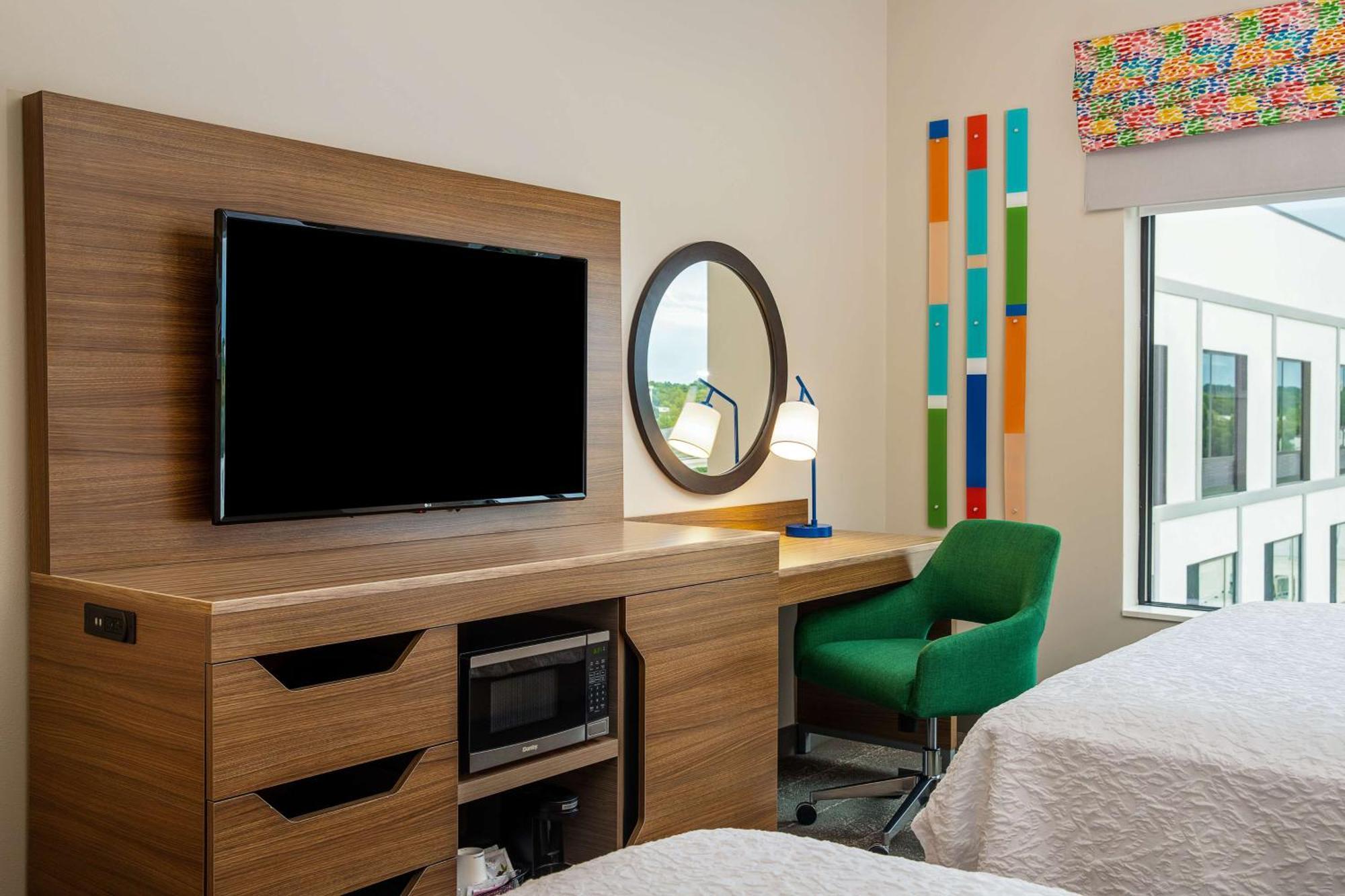 Hampton Inn & Suites Raleigh Midtown, Nc Ngoại thất bức ảnh